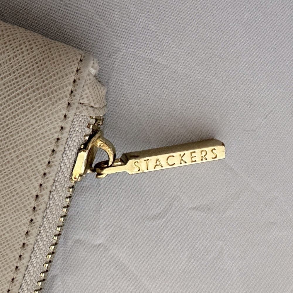 Stackers | Cream Clutch - Picture 2 of 4